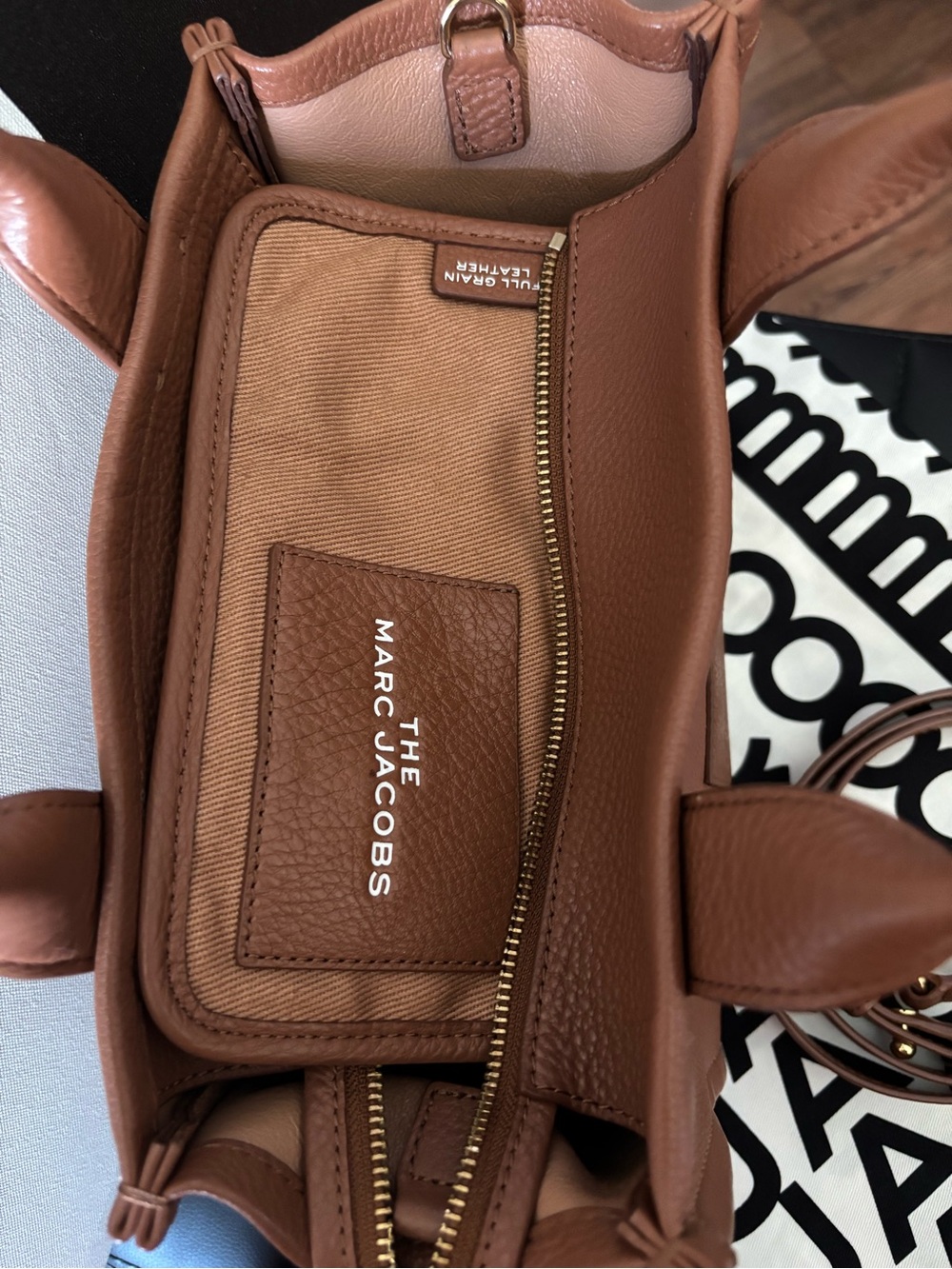 Marc Jacobs The Tote Bag in Chestnut Brown SMALL - Picture 12 of 14
